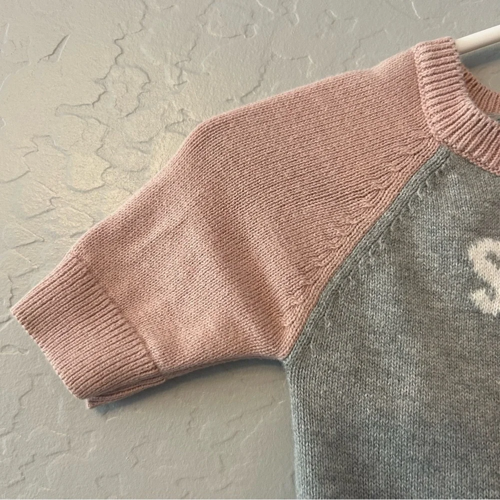 ⭐️Baby Gap gray pink and white smile sweater one piece outfit size newborn